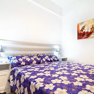 apartment-gaudi-xl.topbarcelonahotels.com/